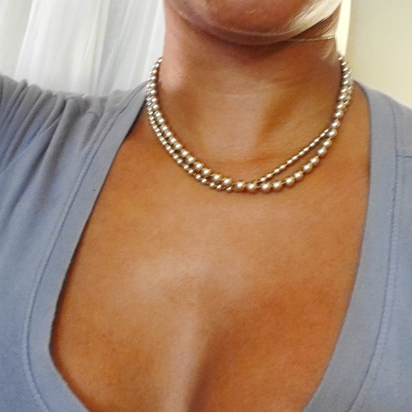 Rose Champagne Pearl Necklace - Picture 3 of 4